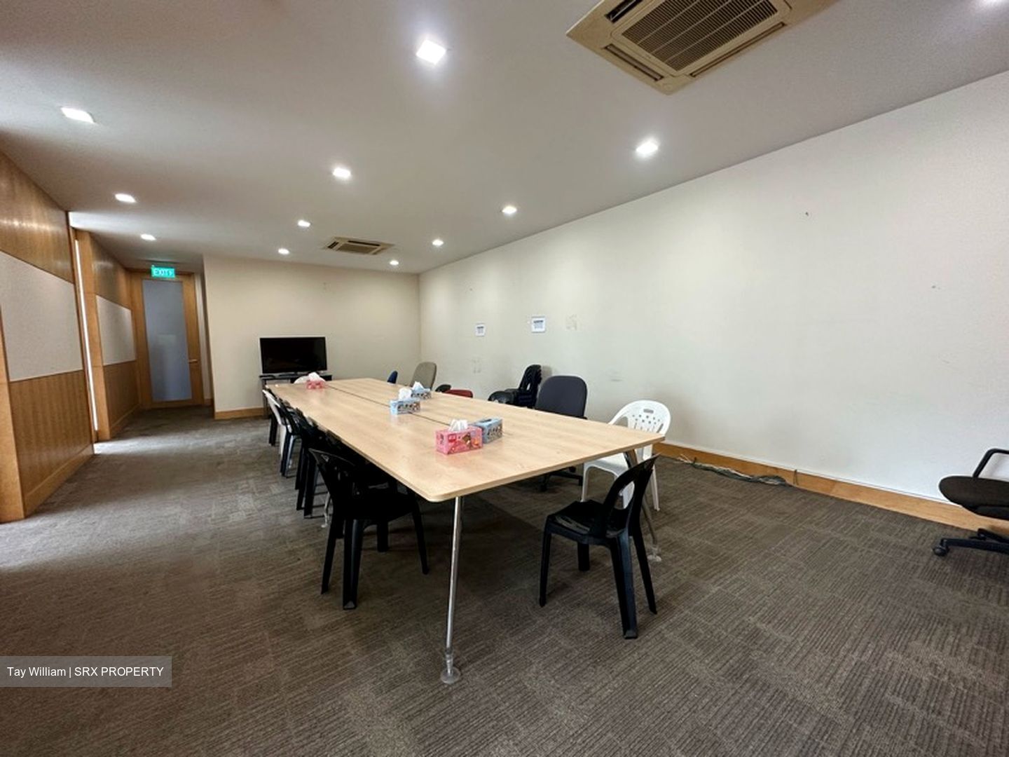 Abv Industrial Building (D16), Office #472705091